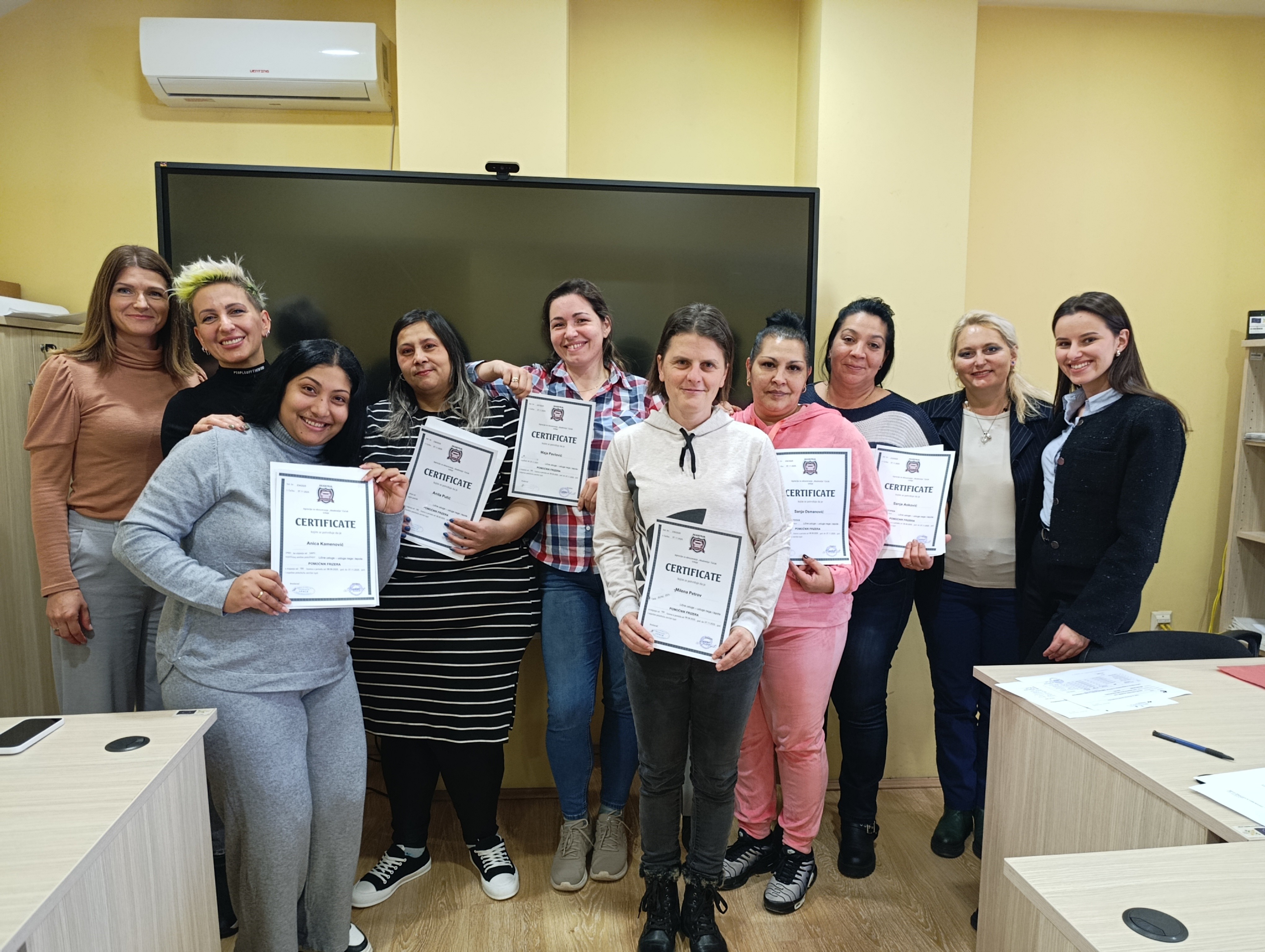 Једнаке шансе кроз образовање – сертификати за ОСИ у Пироту