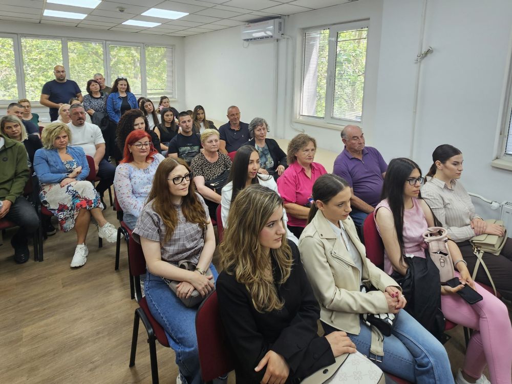 У Филијали Ниш свечано додељене Одлуке за самозапошљавање